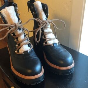 Nine West black lace up boots size 9.5